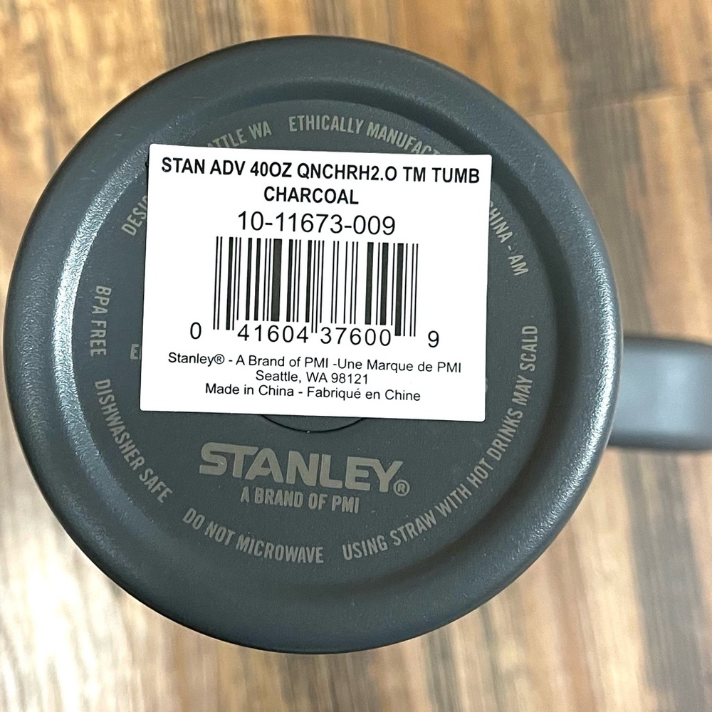 Stanley cup!! - Picture 5 of 6